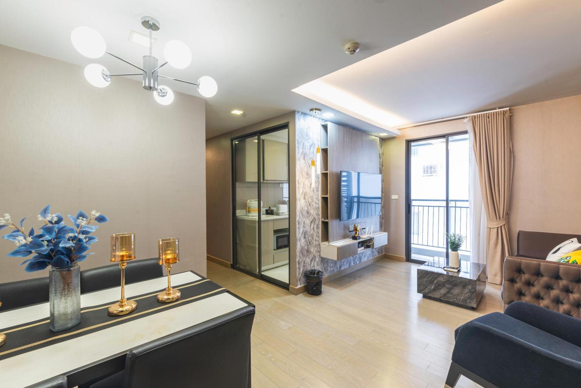 Apartamento Dazzle Sukhumvit 7 By Lefoyer Bangkok Exterior foto