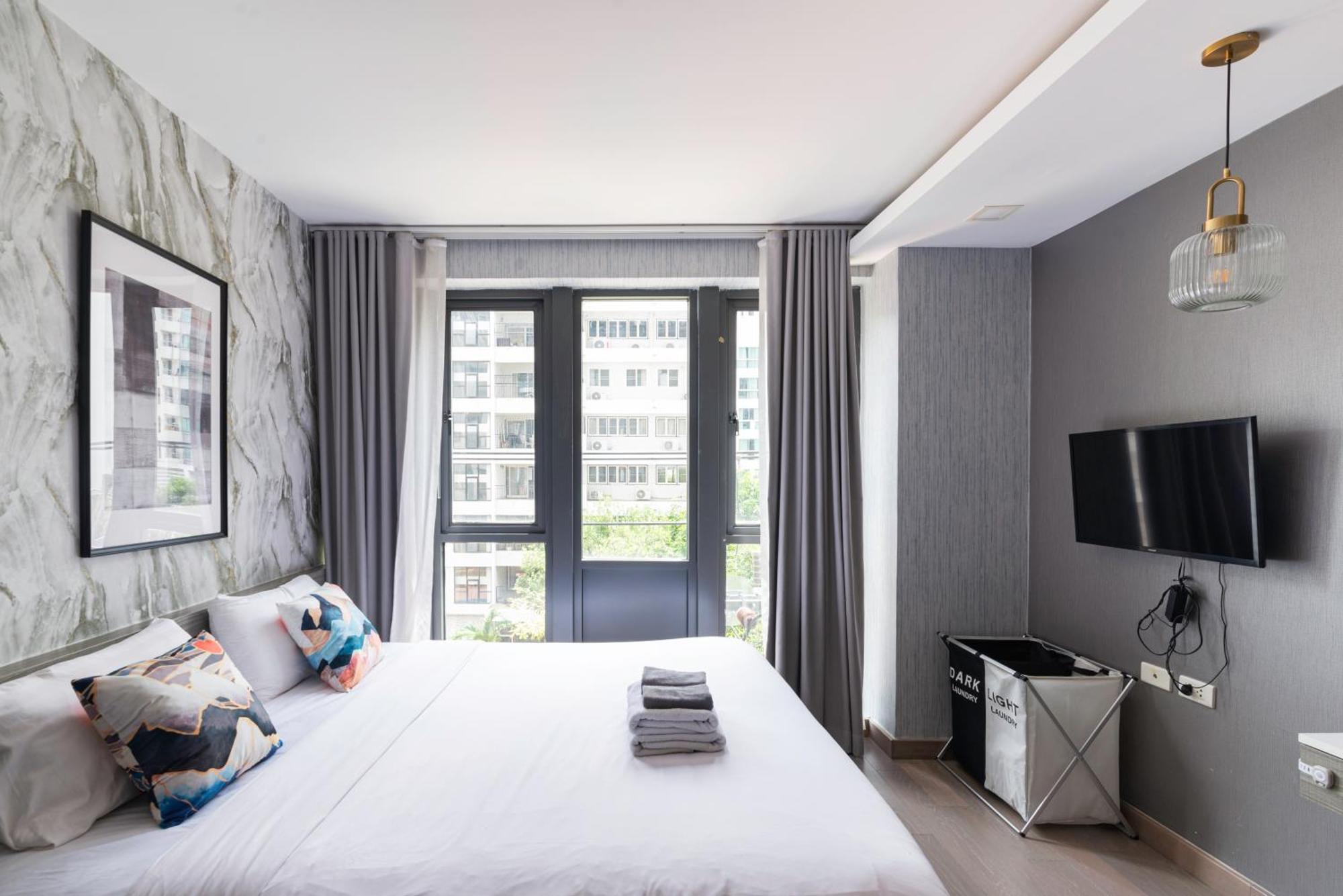 Apartamento Dazzle Sukhumvit 7 By Lefoyer Bangkok Exterior foto