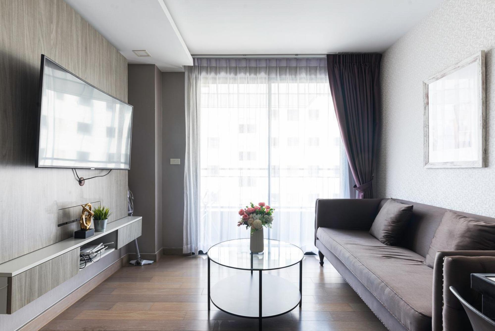 Apartamento Dazzle Sukhumvit 7 By Lefoyer Bangkok Exterior foto